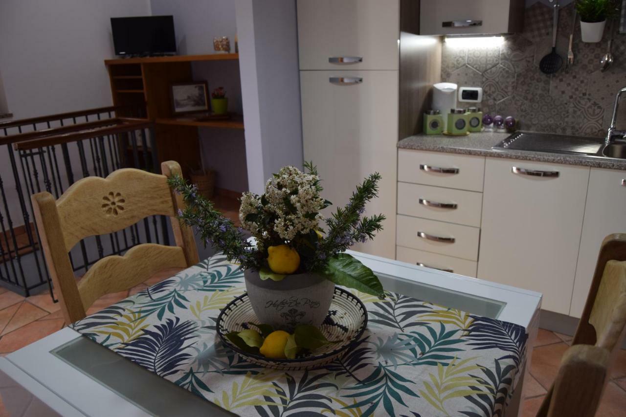 Domunua Holiday House 切法卢 外观 照片