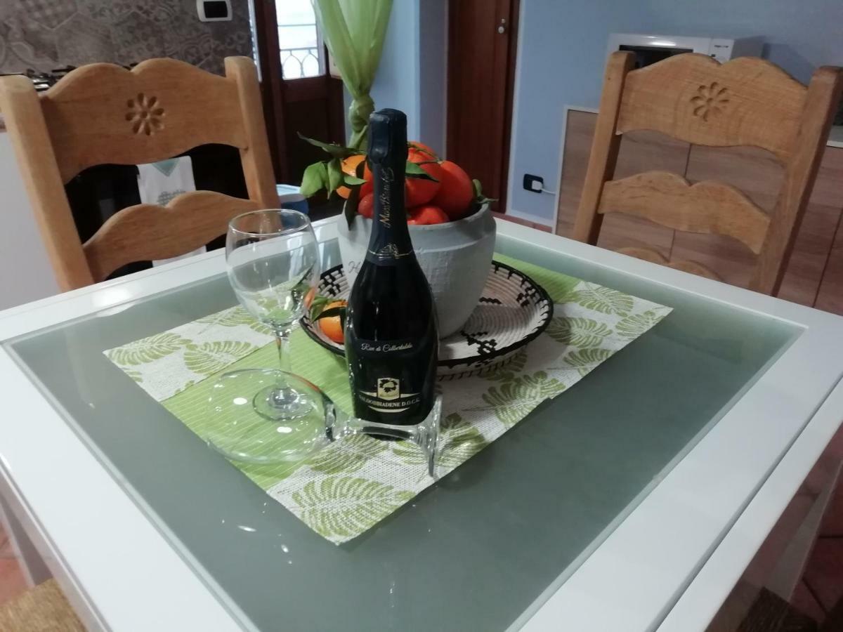 Domunua Holiday House 切法卢 外观 照片