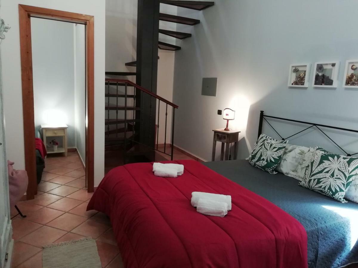 Domunua Holiday House 切法卢 外观 照片